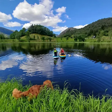Dom wakacyjny Nesvika Nature Reserve Home, Only 25 Min From