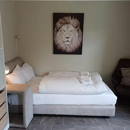 Prázdninový dům Nesvika 5 Bedroom Home, Only 25 Min From Bergen