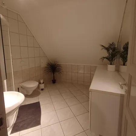 Nesvika 5 Bedroom Home, Only 25 Min From * Bergen