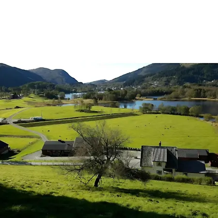 Nesvika 5 Bedroom Home, Only 25 Min From Ferienhaus