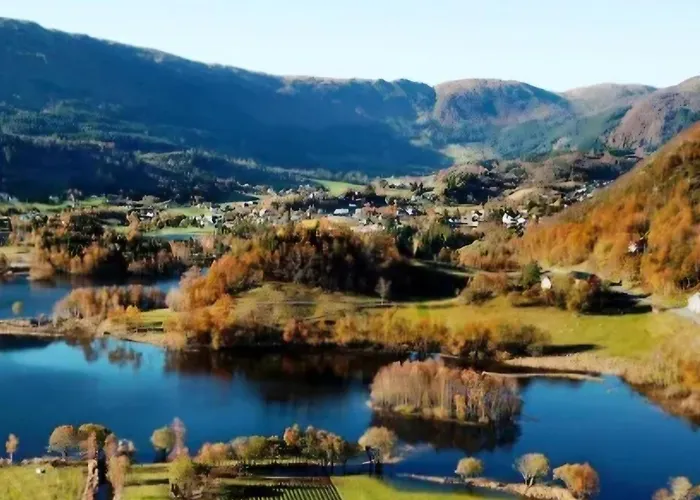 Ferienhaus Nesvika 5 Bedroom Home, Only 25 Min From